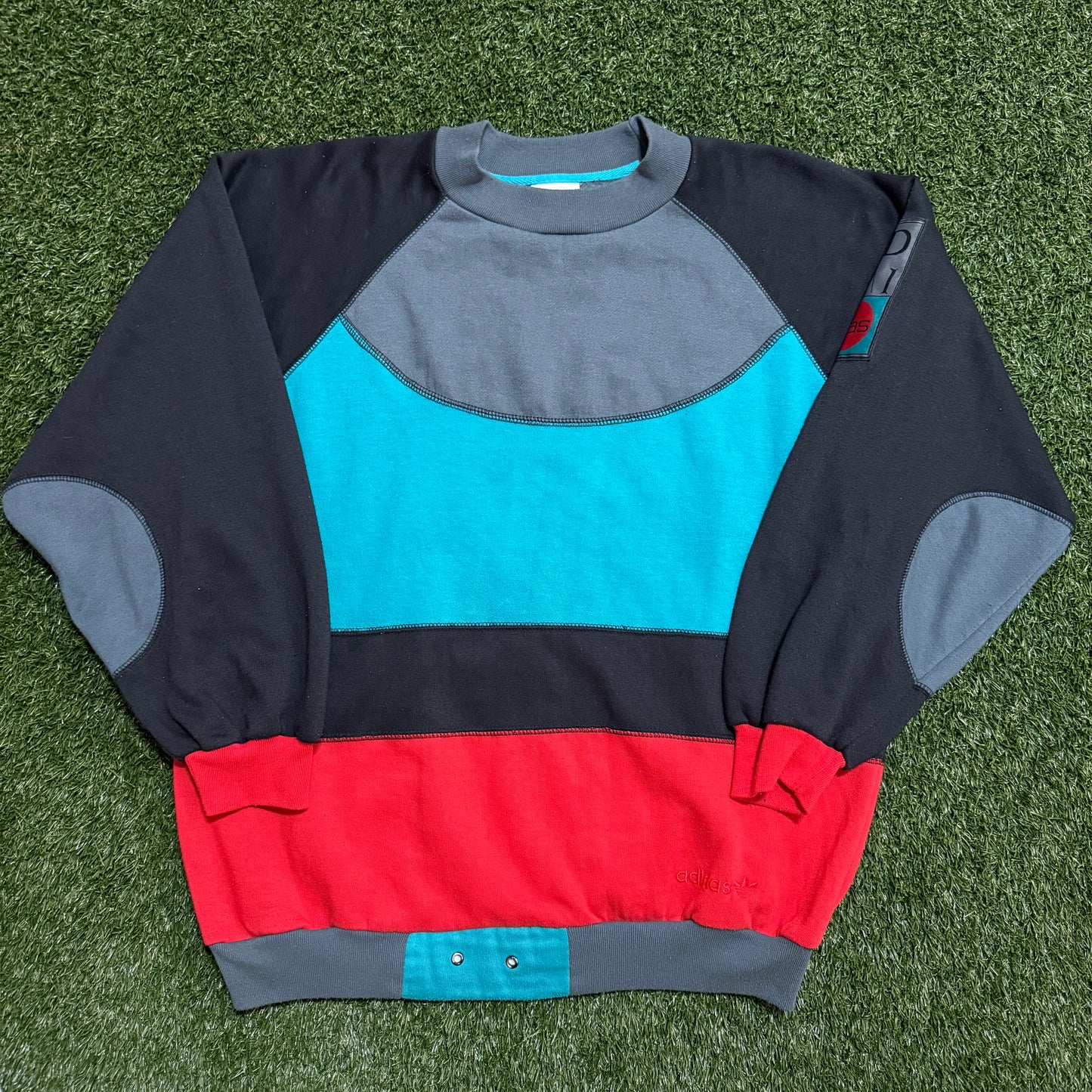 Vintage Muti Color Adidas Crewneck - L