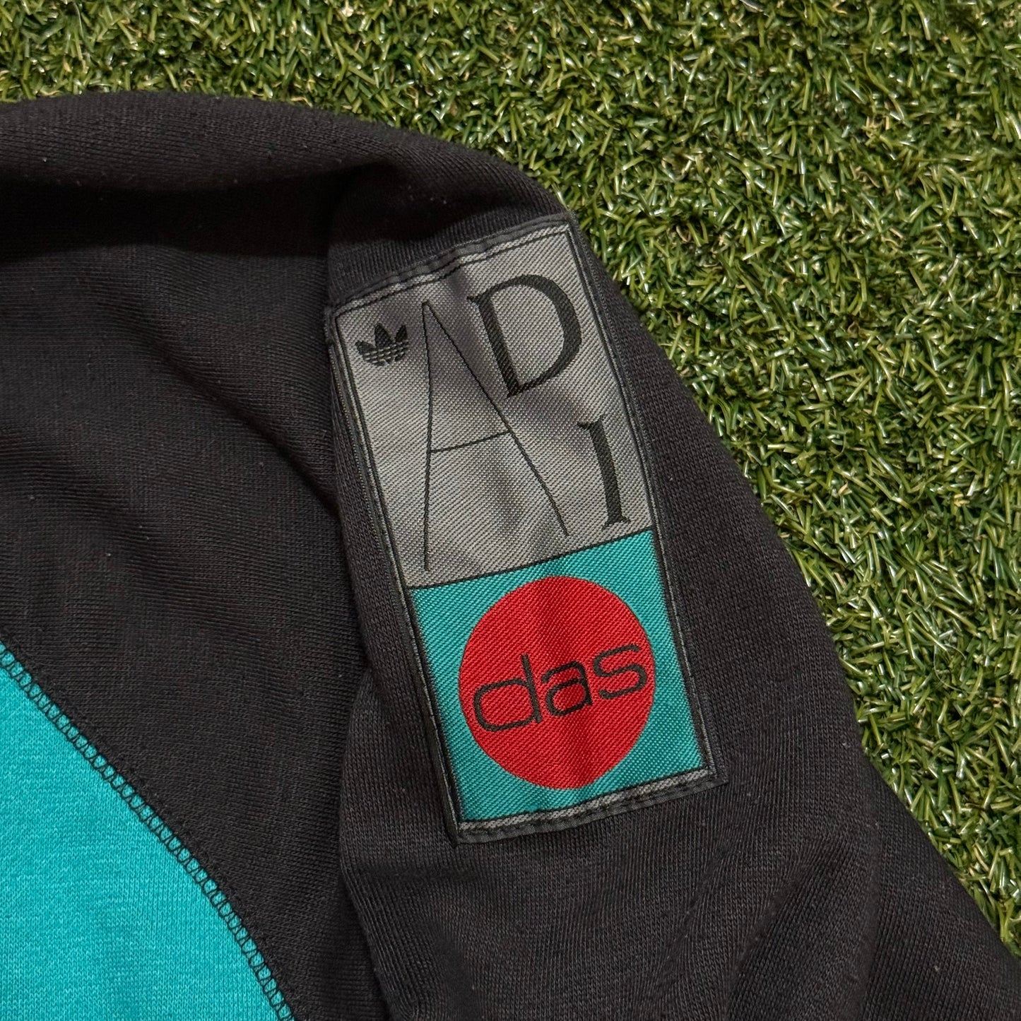 Vintage Muti Color Adidas Crewneck - L